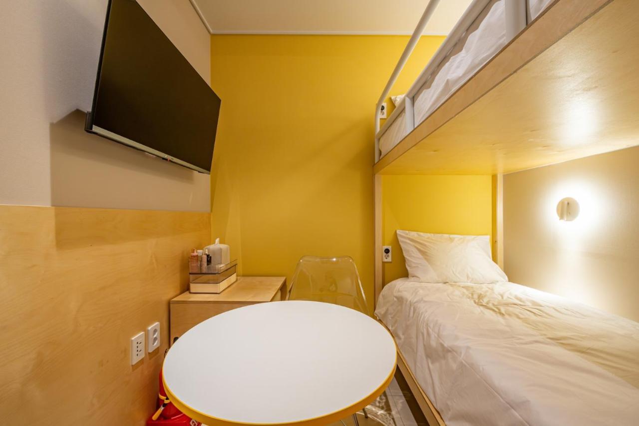 Hithere Myeongdong Asrama Seoul